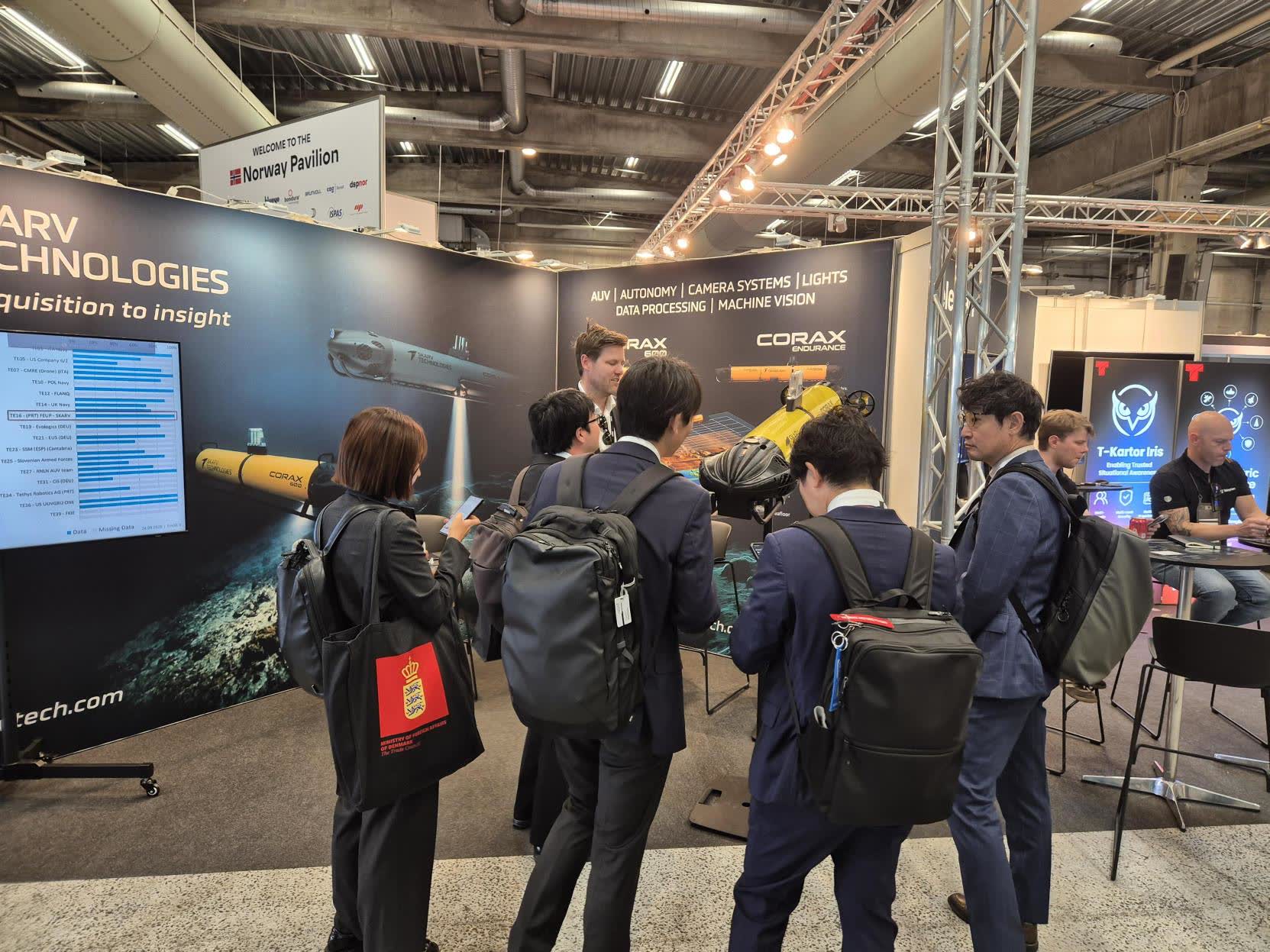 Skarv Technologies stand with visitors at DALO Industry Days 2026