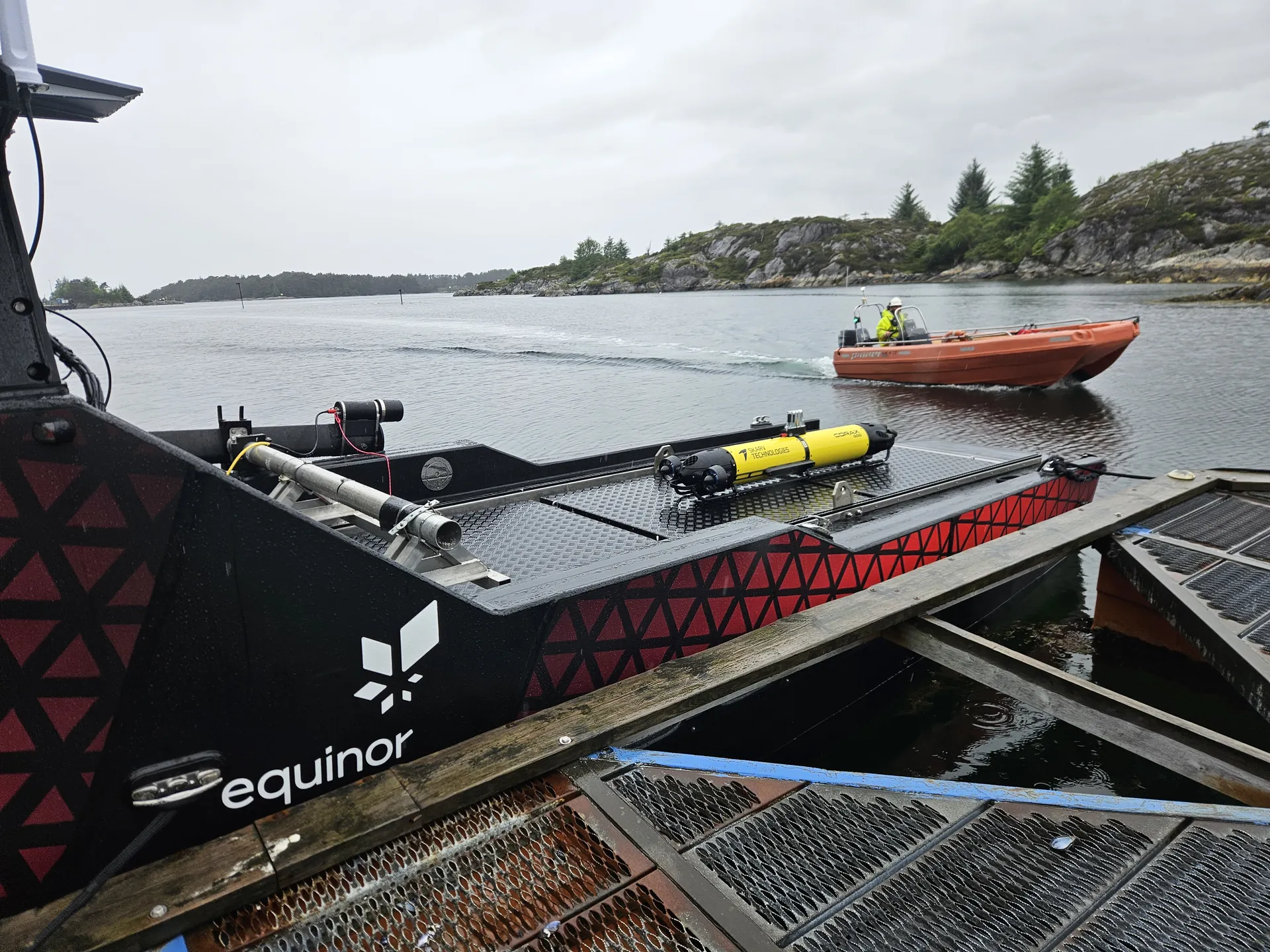 CORAX 600 on a workboat at an aquaculture site